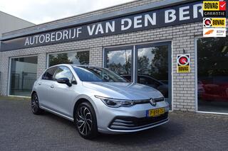 VOLKSWAGEN GOLF 1.5 eTSI Life Business