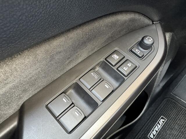 Suzuki Vitara 1.5 Hybrid Automaat Adapt Cruise Camera+PDC Carplay Stoelverwarming