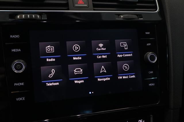 Volkswagen Golf 1.5 TSI Highline R-Line Cruise/Climate PDC Trekhaak LED Carplay
