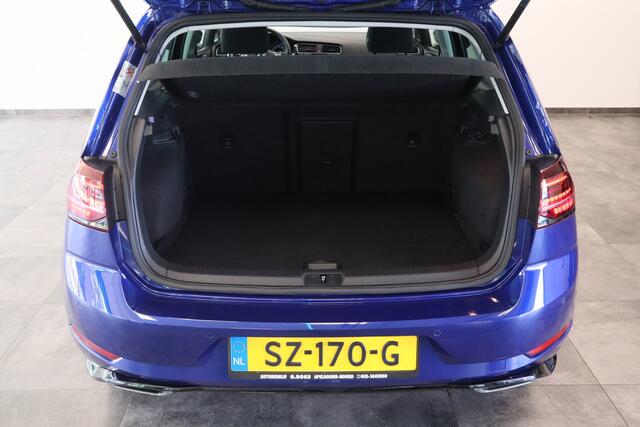 Volkswagen Golf 1.5 TSI Highline R-Line Cruise/Climate PDC Trekhaak LED Carplay