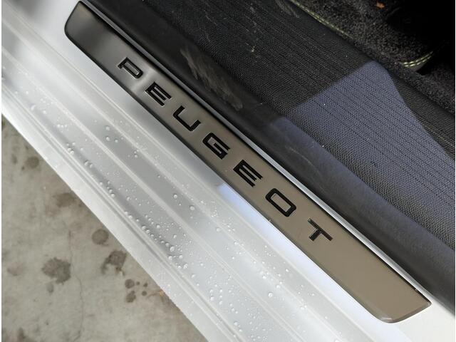 Peugeot 308 SW GT 1.6 PHEV 195pk | SCHUIF/KANTELDAK | NAVI | 360� CAMERA | KEYLESS | CLIMA | APPLE CARPLAY / ANDROID AUTO |