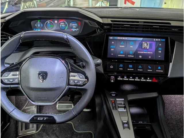 Peugeot 308 SW GT 1.6 PHEV 195pk | SCHUIF/KANTELDAK | NAVI | 360� CAMERA | KEYLESS | CLIMA | APPLE CARPLAY / ANDROID AUTO |