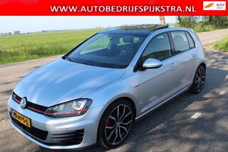 Volkswagen Golf VII