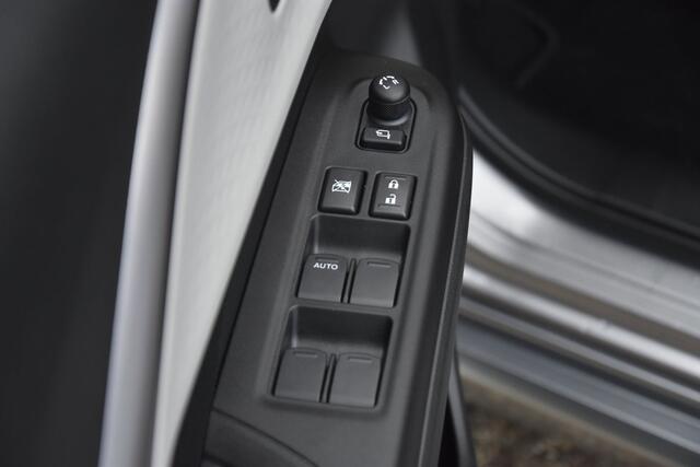 Suzuki Swift 1.2 Style Smart Hybrid -Fabrieksgarantie t/m 2035-
