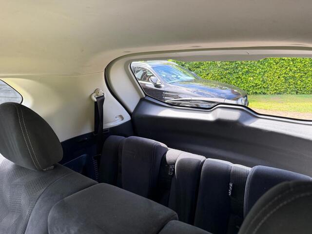 Nissan X-Trail 1.6 dCi Business 7p. -camera-pdc-19LMV-pano dak-7 PERS-elek a klep-