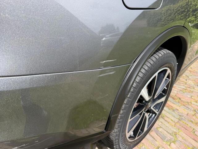 Nissan X-Trail 1.6 dCi Business 7p. -camera-pdc-19LMV-pano dak-7 PERS-elek a klep-
