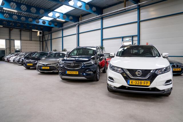 Peugeot 3008 1.6 HYbrid 225 GT | NAVI / APPCONNECT | CAMERA + PDC | SCHUIF / KANTELDAK | ADAP CRUISE | LANE-ASSIST / WARNING |