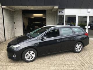 Toyota Auris Touring Sports