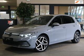 Volkswagen Golf 8 1.5 eTSI Style DSG Navi IQ Led Cam Acc Pdc