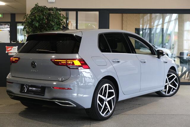 Volkswagen Golf 8 1.5 eTSI Style DSG Navi IQ Led Cam Acc Pdc