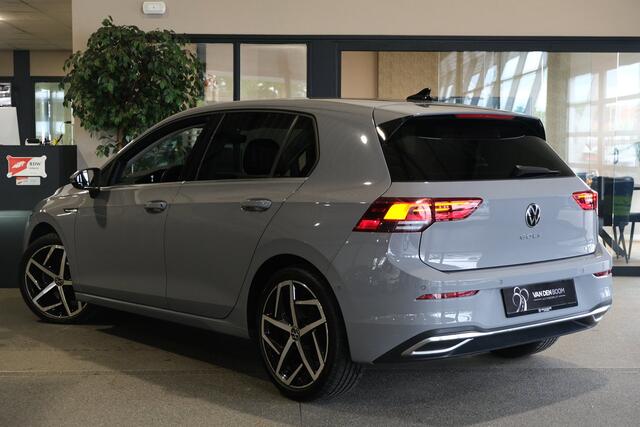 Volkswagen Golf 8 1.5 eTSI Style DSG Navi IQ Led Cam Acc Pdc