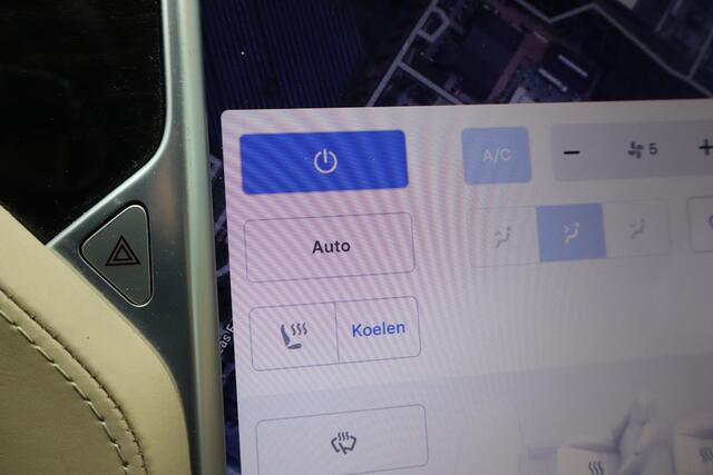 Tesla Model S 90D Base | SOH 85,6 % | Luchtvering | Elek Panoramadak | Convenience Pack | Pack Premium Plus