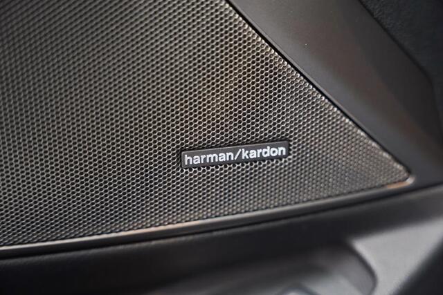 BMW 3-Serie Touring 330e M Sport [ M-stoelen Panorama HarmanKardon ACC ]