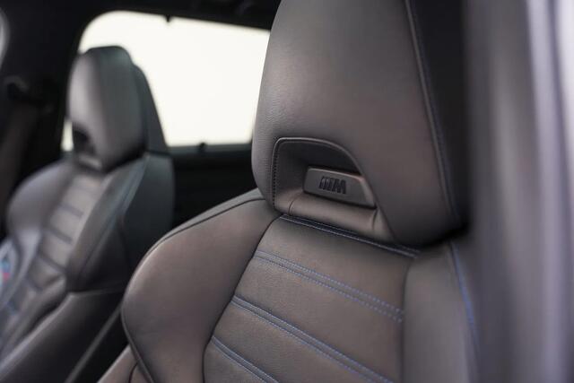 BMW 3-Serie Touring 330e M Sport [ M-stoelen Panorama HarmanKardon ACC ]