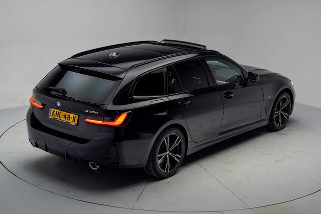 BMW 3-Serie Touring 330e M Sport [ M-stoelen Panorama HarmanKardon ACC ]