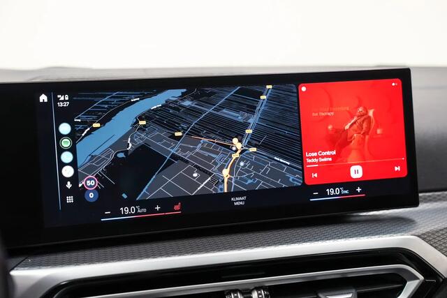 BMW 3-Serie Touring 330e M Sport [ M-stoelen Panorama HarmanKardon ACC ]