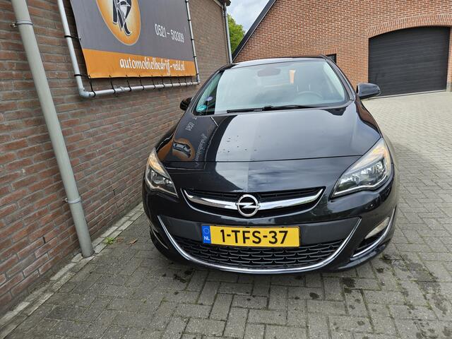 Opel Astra 1.4 Turbo Cosmo