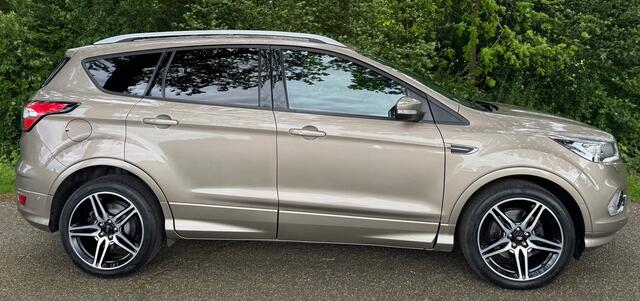 Ford Kuga 2.0 ST 4x4 231PK 2019 AUTOMAAT TREKHAAK CAMERA