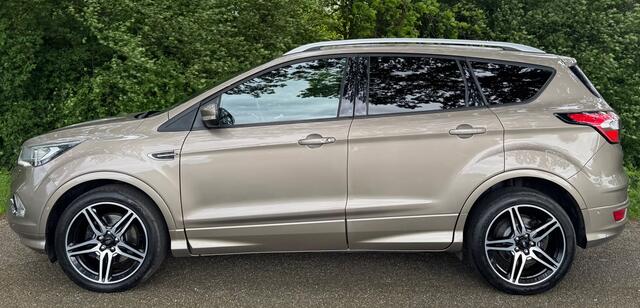 Ford Kuga 2.0 ST 4x4 231PK 2019 AUTOMAAT TREKHAAK CAMERA