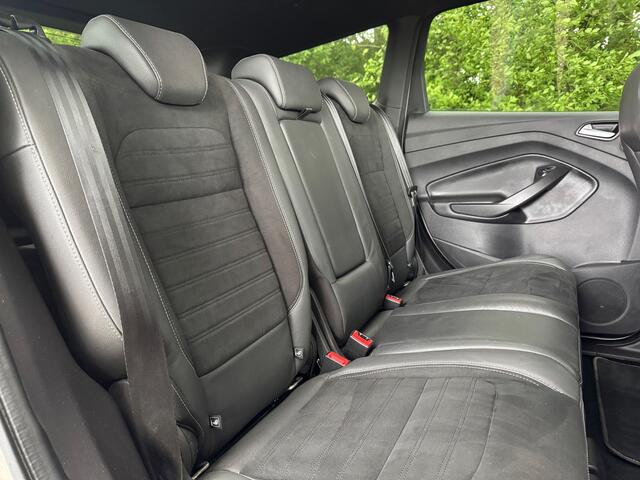 Ford Kuga 2.0 ST 4x4 231PK 2019 AUTOMAAT TREKHAAK CAMERA