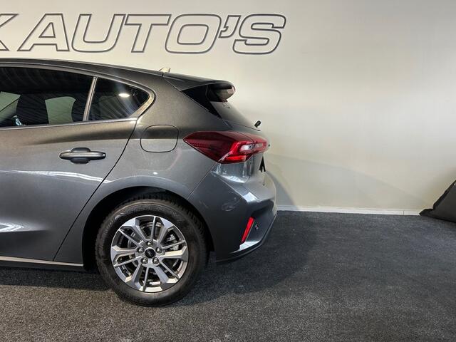 Ford Focus 1.0 EBH TITANIUM l NAP l 125PK l LED l CARPLAY l PDC l GROOT SCHERM l