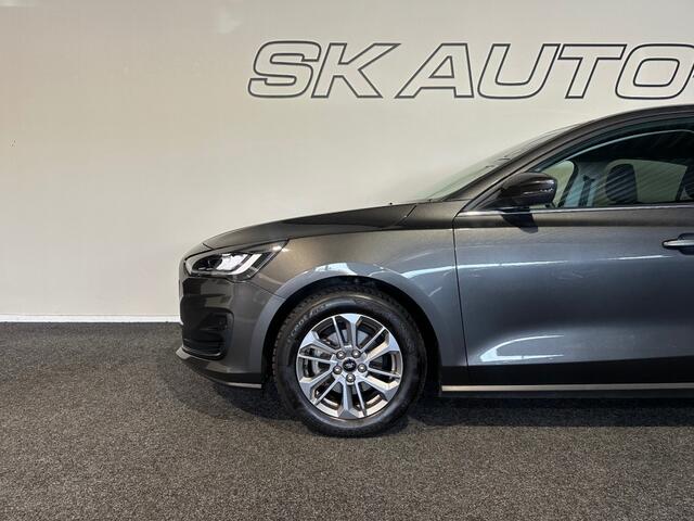 Ford Focus 1.0 EBH TITANIUM l NAP l 125PK l LED l CARPLAY l PDC l GROOT SCHERM l