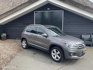VOLKSWAGEN TIGUAN 1.4 TSI Sport&Style, Panoramadak, Airco