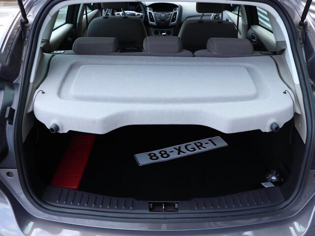 Ford Focus 1.0 EcoBoost Trend NavigatieParkeersens.Trekhaak