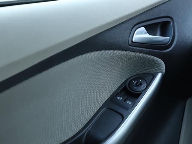 Ford Focus 1.0 EcoBoost Trend NavigatieParkeersens.Trekhaak