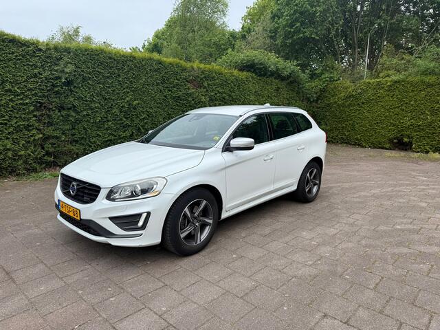 Volvo XC60 2.4 D5 R-Design