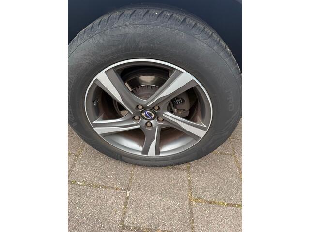 Volvo XC60 2.4 D5 R-Design