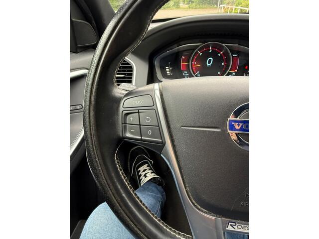 Volvo XC60 2.4 D5 R-Design