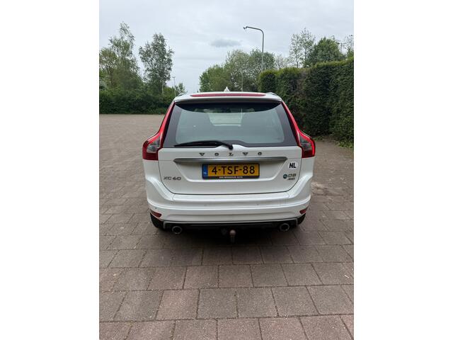 Volvo XC60 2.4 D5 R-Design