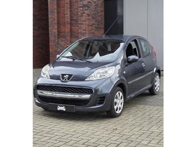 Peugeot 107 1.0-12V XS / APPLE CARPLAY  / e Koppeling / + onderhoudsbeurt / 1 Jaar APK/ 5-deurs /