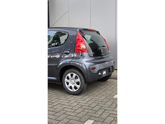 Peugeot 107 1.0-12V XS / APPLE CARPLAY  / e Koppeling / + onderhoudsbeurt / 1 Jaar APK/ 5-deurs /