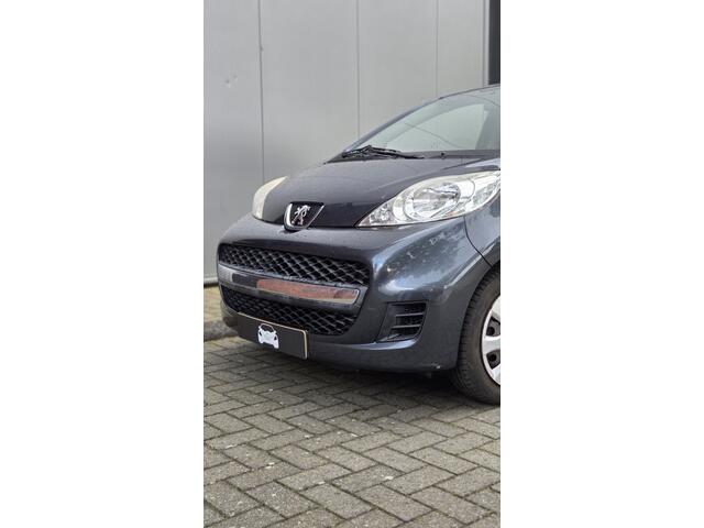 Peugeot 107 1.0-12V XS / APPLE CARPLAY  / e Koppeling / + onderhoudsbeurt / 1 Jaar APK/ 5-deurs /