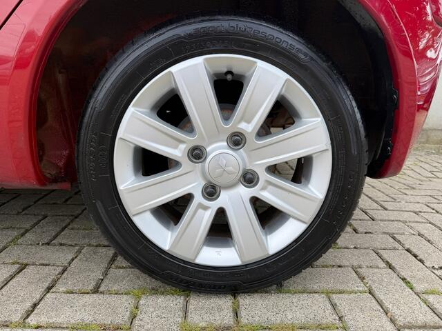 Mitsubishi Colt 1.3 Invite Automaat [ airco,audio,lmv ]