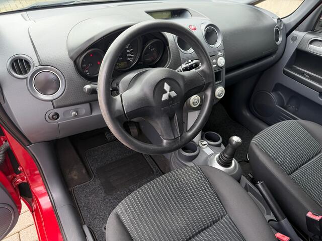 Mitsubishi Colt 1.3 Invite Automaat [ airco,audio,lmv ]
