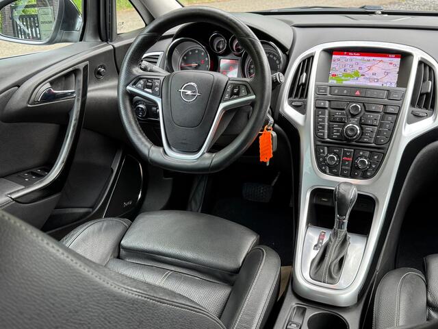 Opel Astra 1.6 Turbo OPC Line Xenon 19'' LMV Navigatie Cruise Control LEDER AUTOMAAT