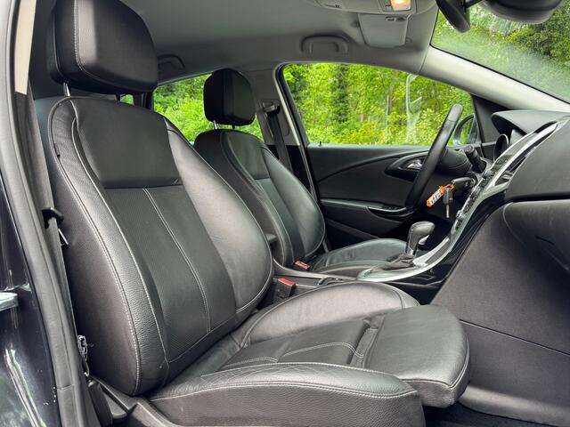 Opel Astra 1.6 Turbo OPC Line Xenon 19'' LMV Navigatie Cruise Control LEDER AUTOMAAT