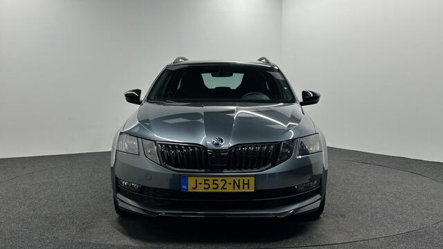 Skoda Octavia Combi 1.0 TSI Greentech Sport Business TREKHAAK CARPLAY NAVI ECC CRUISE.