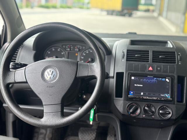 Volkswagen Polo 1.4 / Automaat / e APK / 16V Trendline