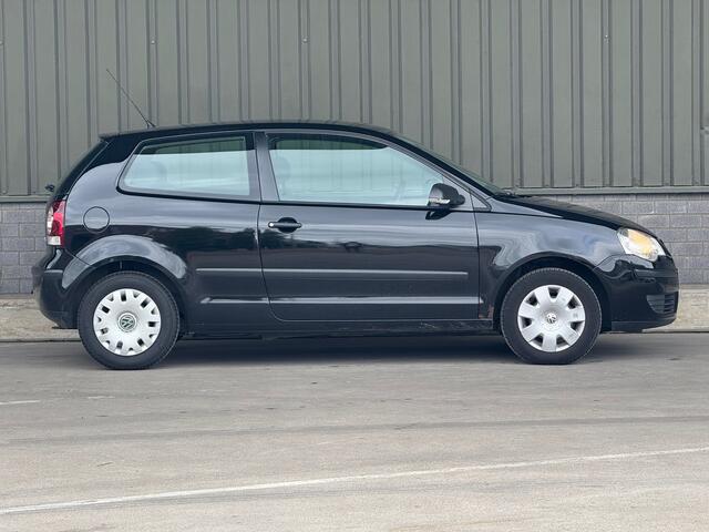 Volkswagen Polo 1.4 / Automaat / e APK / 16V Trendline