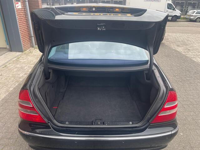 Mercedes-Benz E-Klasse 240 Avantgarde
