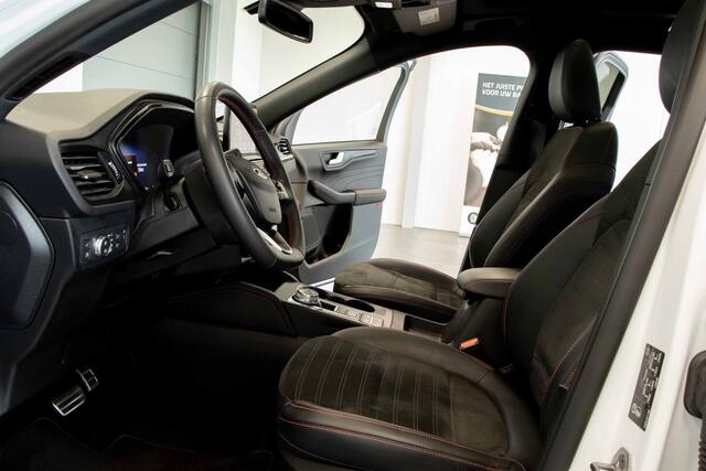 Ford Kuga 2.5 PHEV ST-Line X|WinterPack|AdaptiveCruise|Navi|Camera|CarPlay|PanoDak|Stuur/voorstoelen/achterbankverwarming|