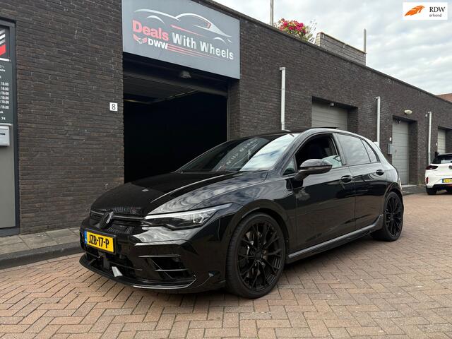 Volkswagen Golf 8.5 2.0 TSI 4Motion R Black Edition