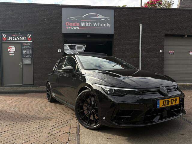 Volkswagen Golf 8.5 2.0 TSI 4Motion R Black Edition