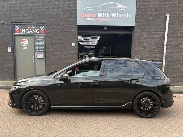 Volkswagen Golf 8.5 2.0 TSI 4Motion R Black Edition