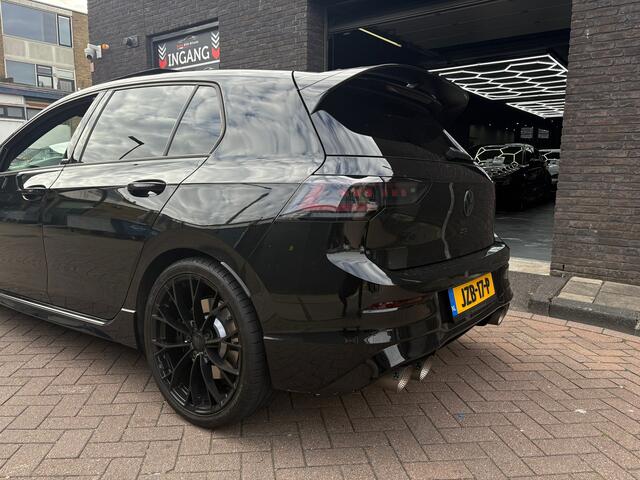 Volkswagen Golf 8.5 2.0 TSI 4Motion R Black Edition