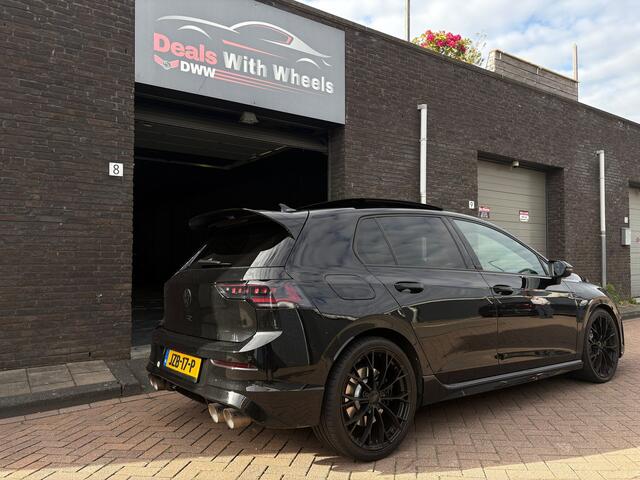 Volkswagen Golf 8.5 2.0 TSI 4Motion R Black Edition